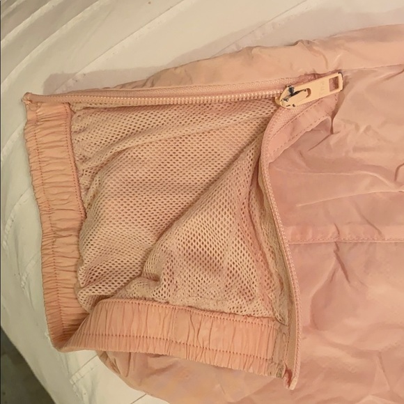 *SOLD* TNA trackpants - Picture 6 of 6